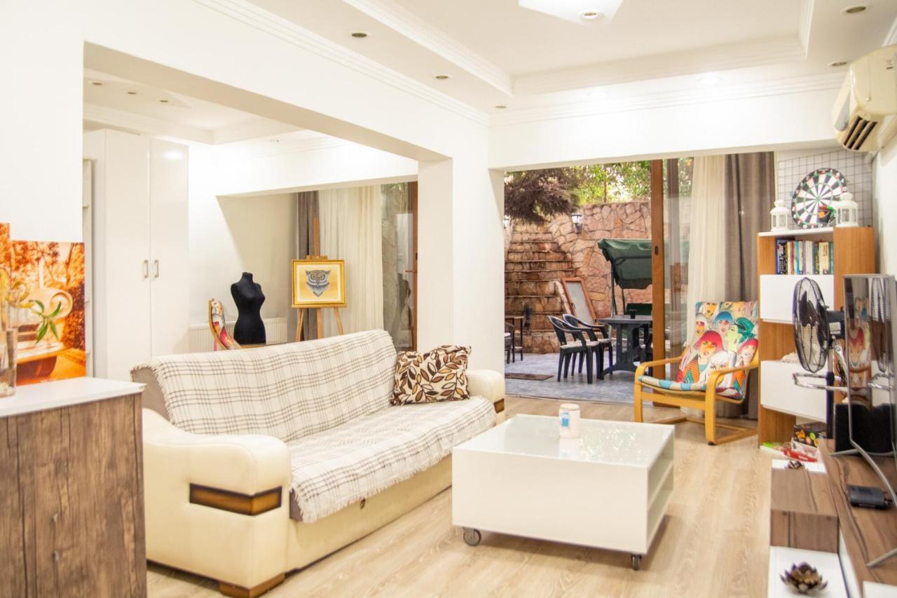 Modern Flat With Backyard Close To Karsiyaka Coast